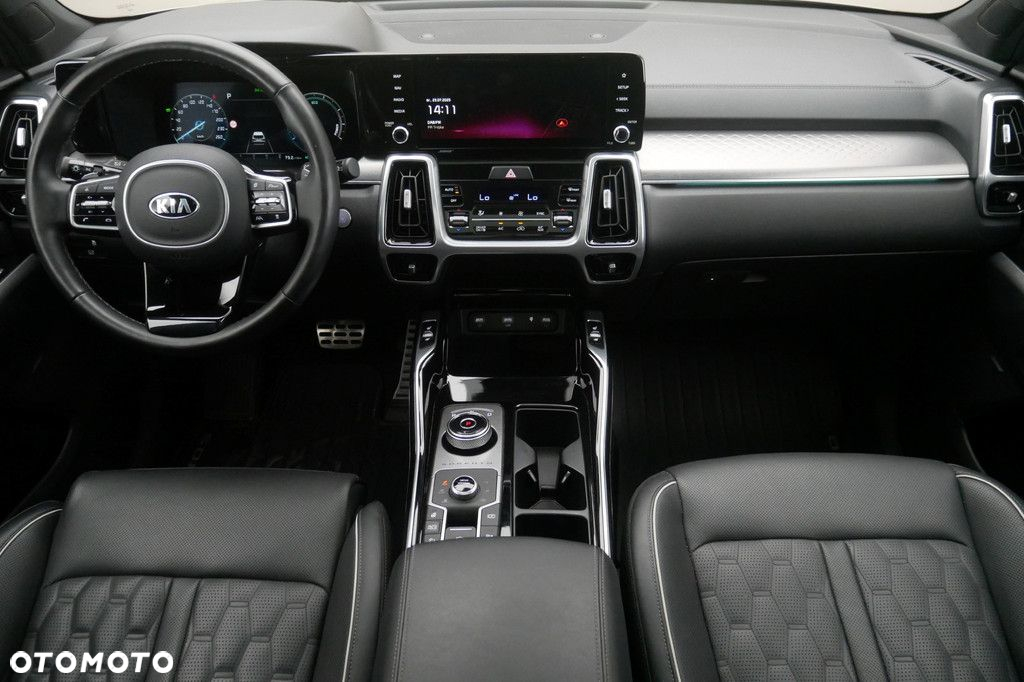 Kia Sorento - 8