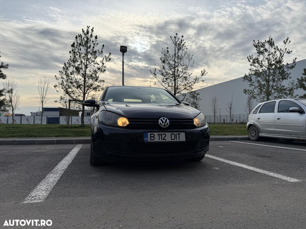Volkswagen Golf 1.6 TDI DPF Trendline - 6
