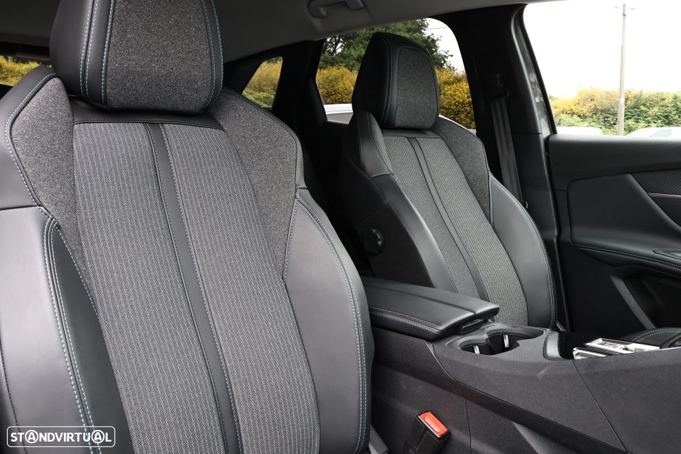 Peugeot 3008 1.6 Hybrid Allure e-EAT8 - 13