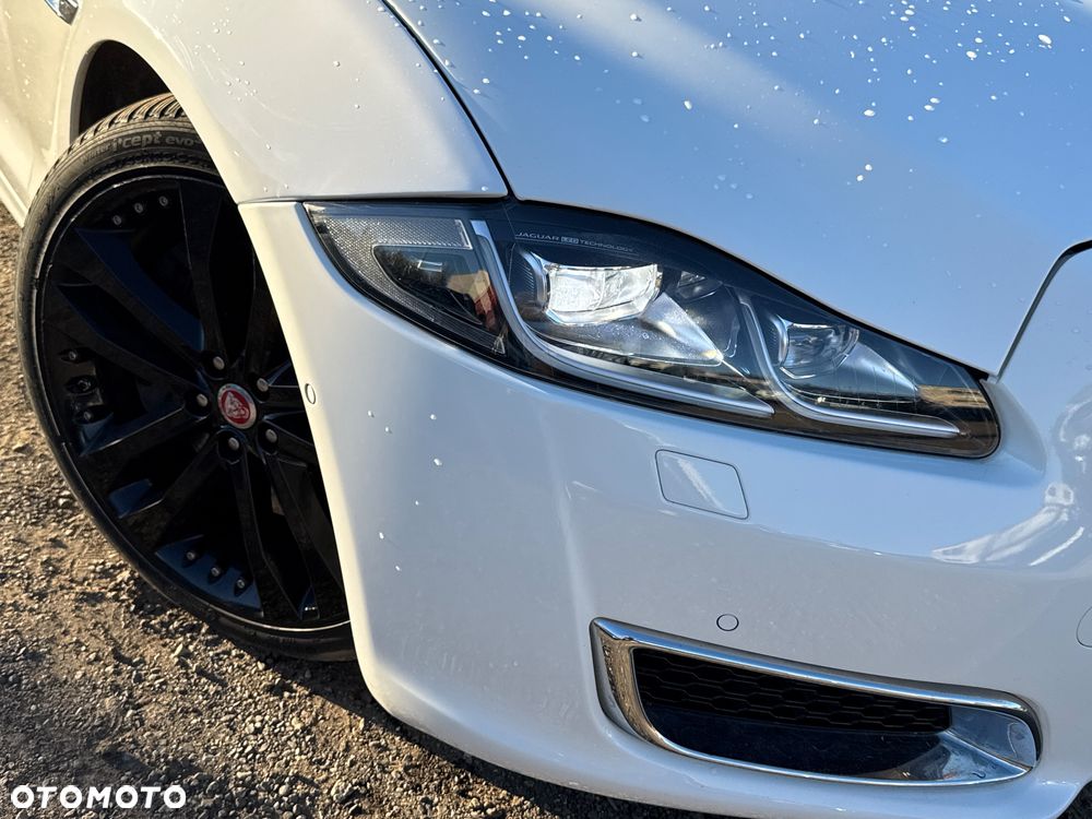 Jaguar XJ 3.0 T AWD Portfolio - 12