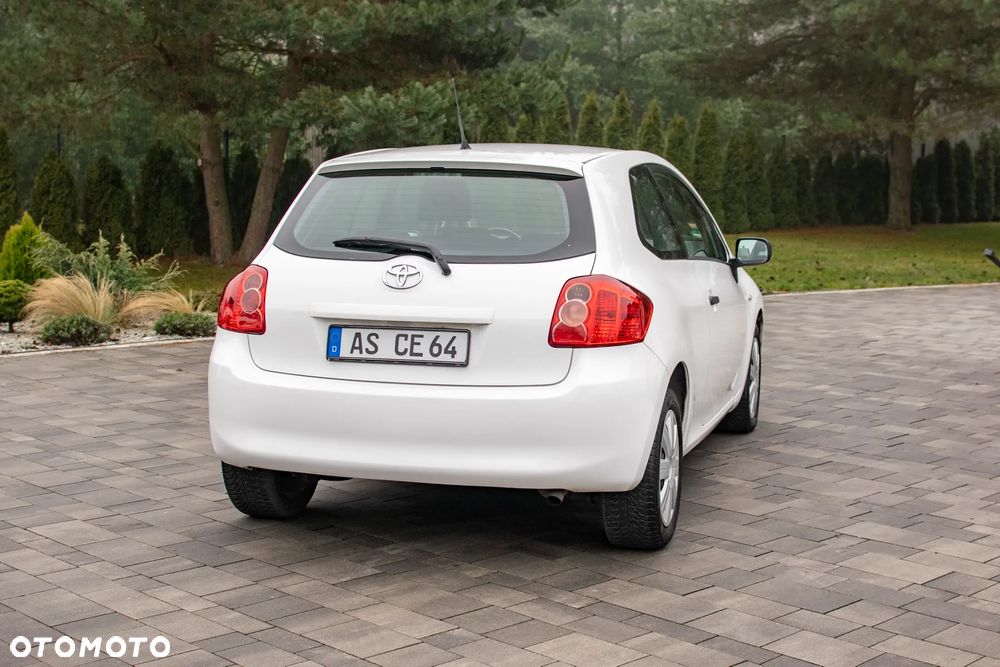 Toyota Auris - 24