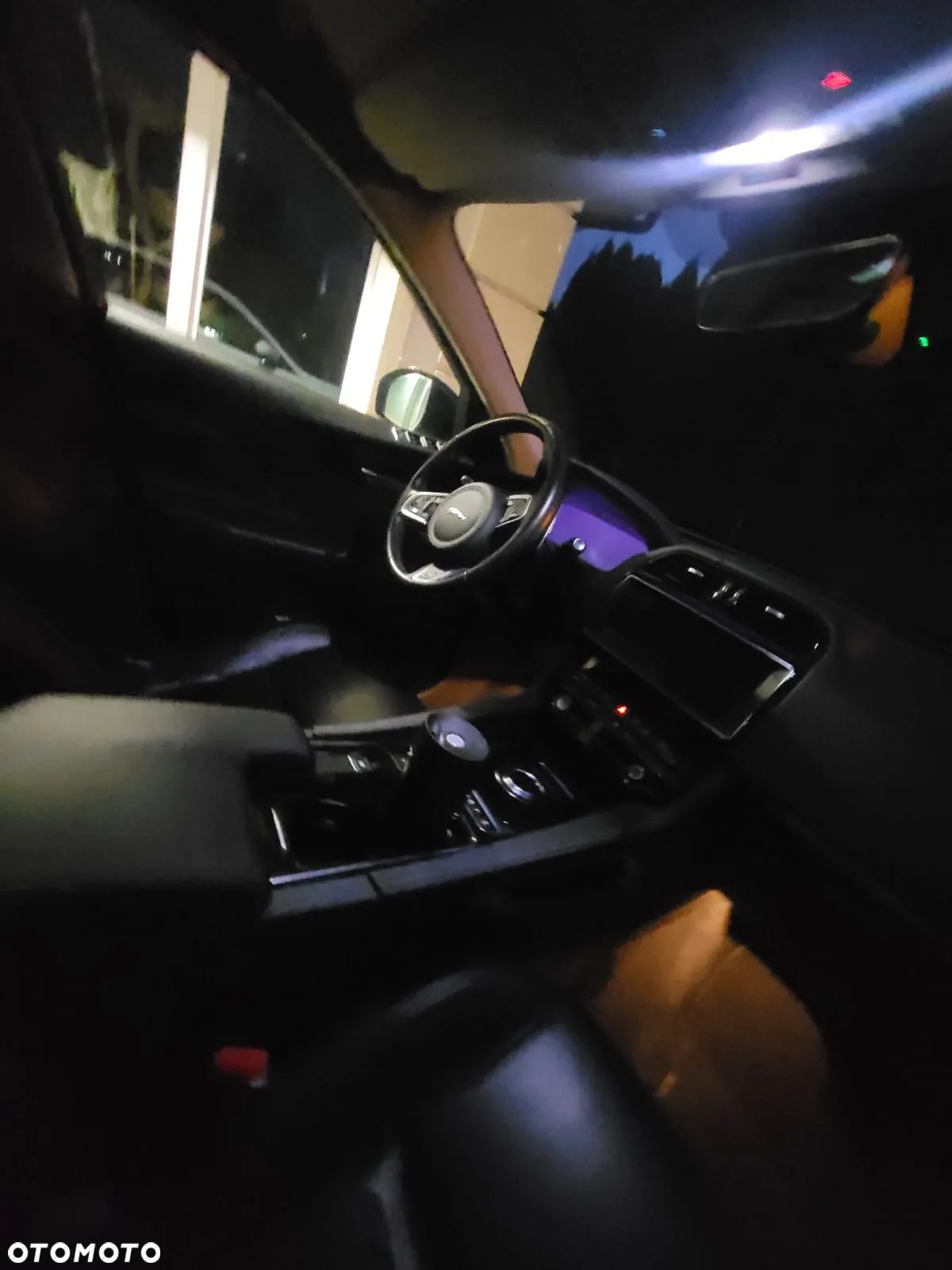 Jaguar F-Pace 2.0 i4D AWD R-Sport - 7