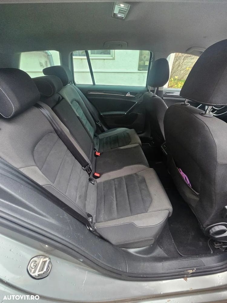 Volkswagen Golf - 18