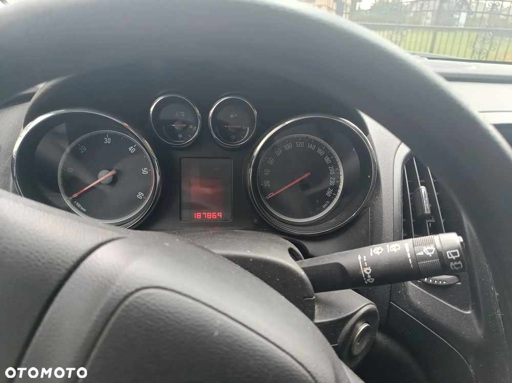 Opel Astra 1.7 CDTI - 8