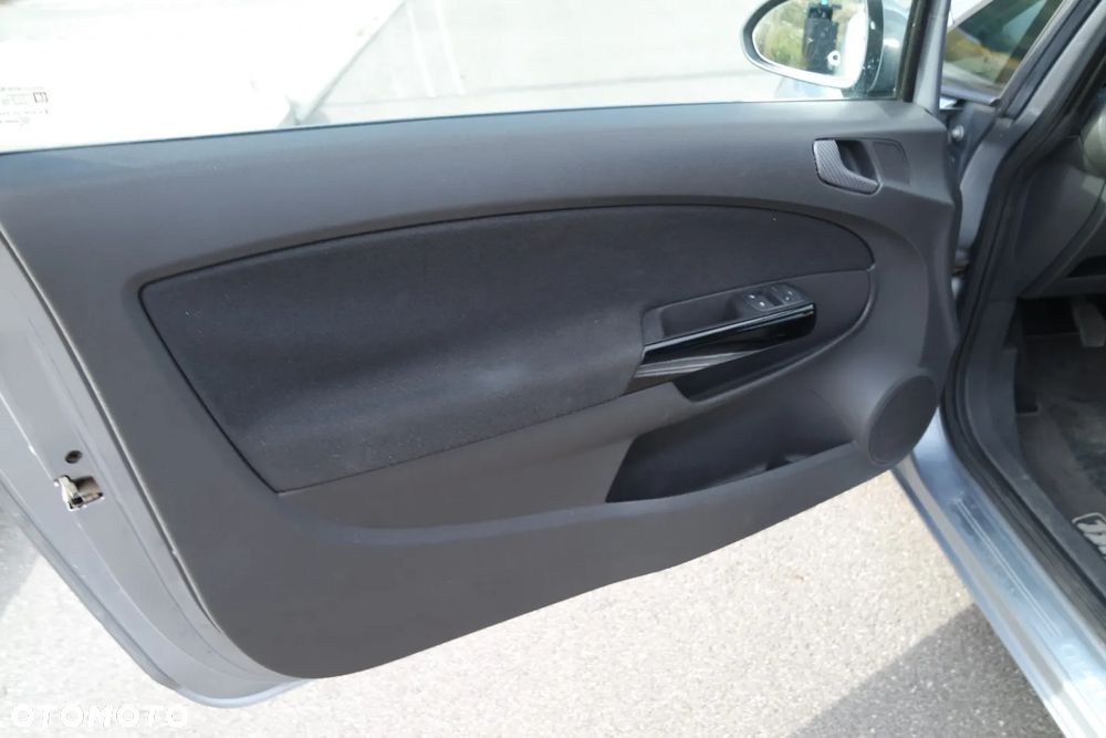 Opel Corsa 1.2 16V - 10