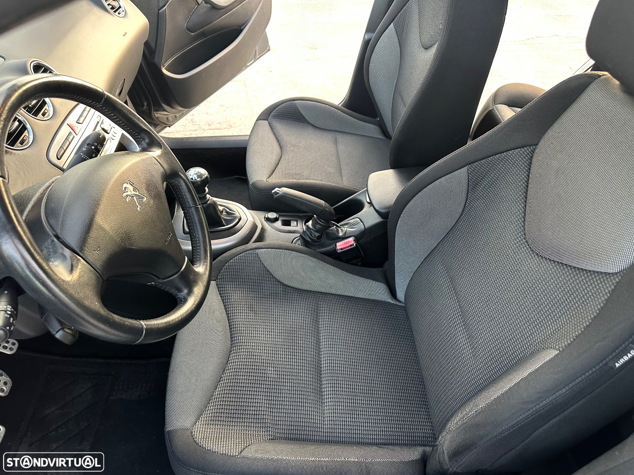 Peugeot 308 SW 1.6 HDi SE Navteq CVM6 - 22