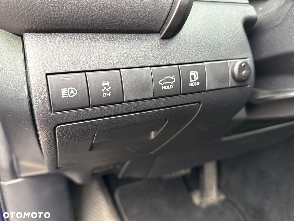 Toyota Camry 2.5 Hybrid Prestige CVT - 22