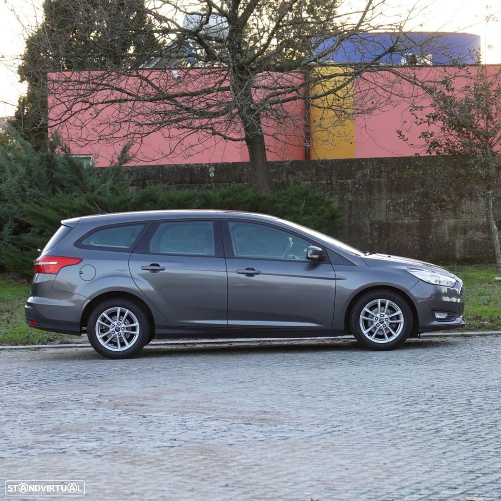 Ford Focus 1.0 EcoBoost Active - 6