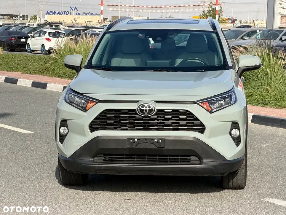 Toyota RAV4 - 2