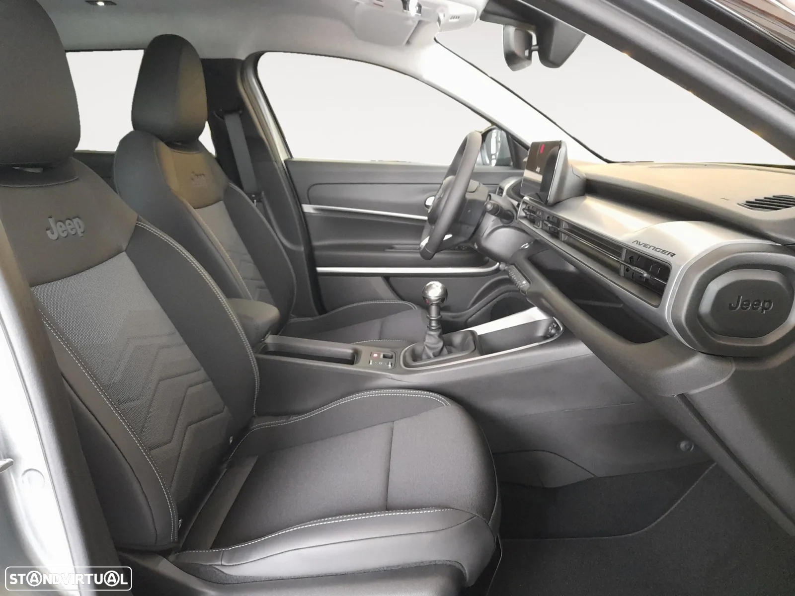 Jeep Avenger 1.2 GSE T3 Summit - 14