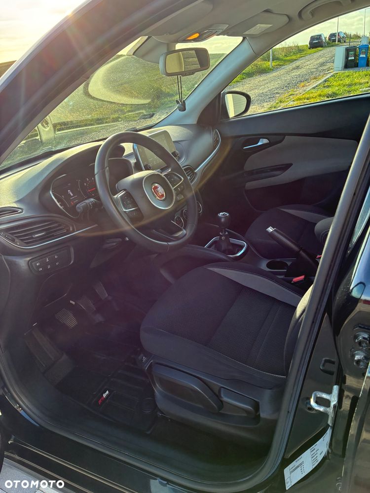 Fiat Tipo 1.6 MultiJet 16v Lounge - 9