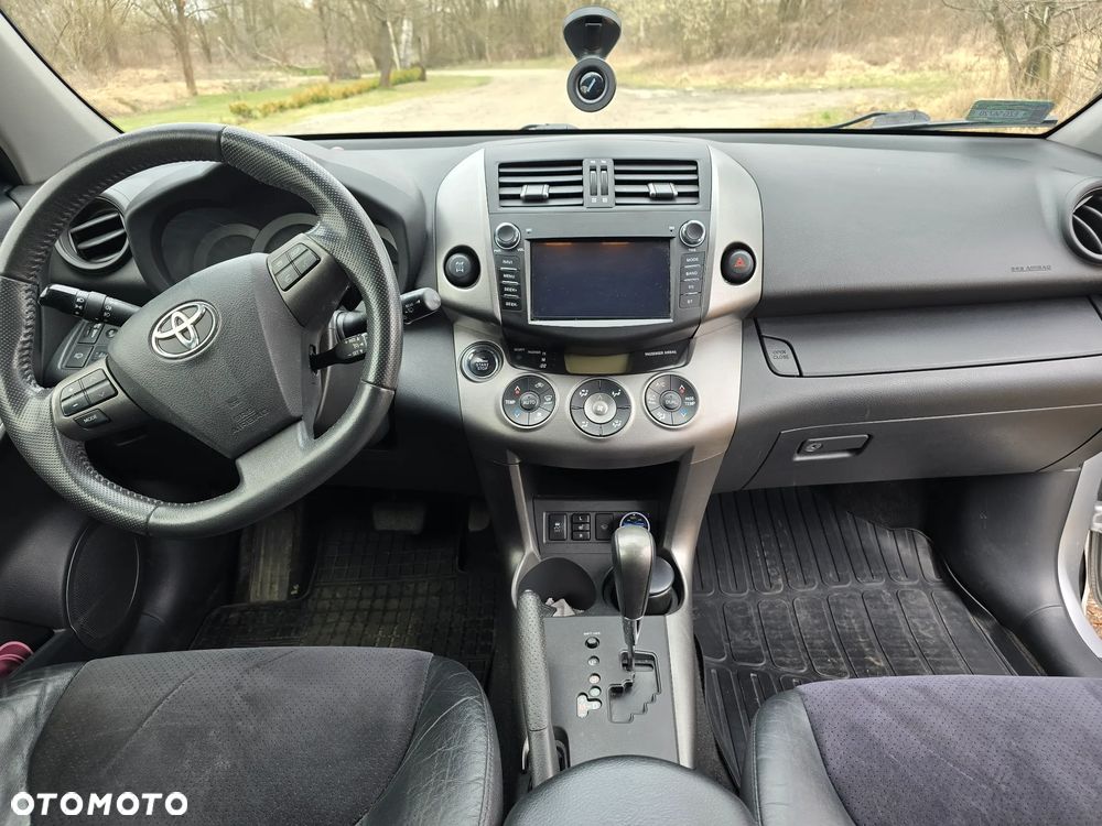 Toyota RAV4 2.0 VVT-i Premium MS - 10