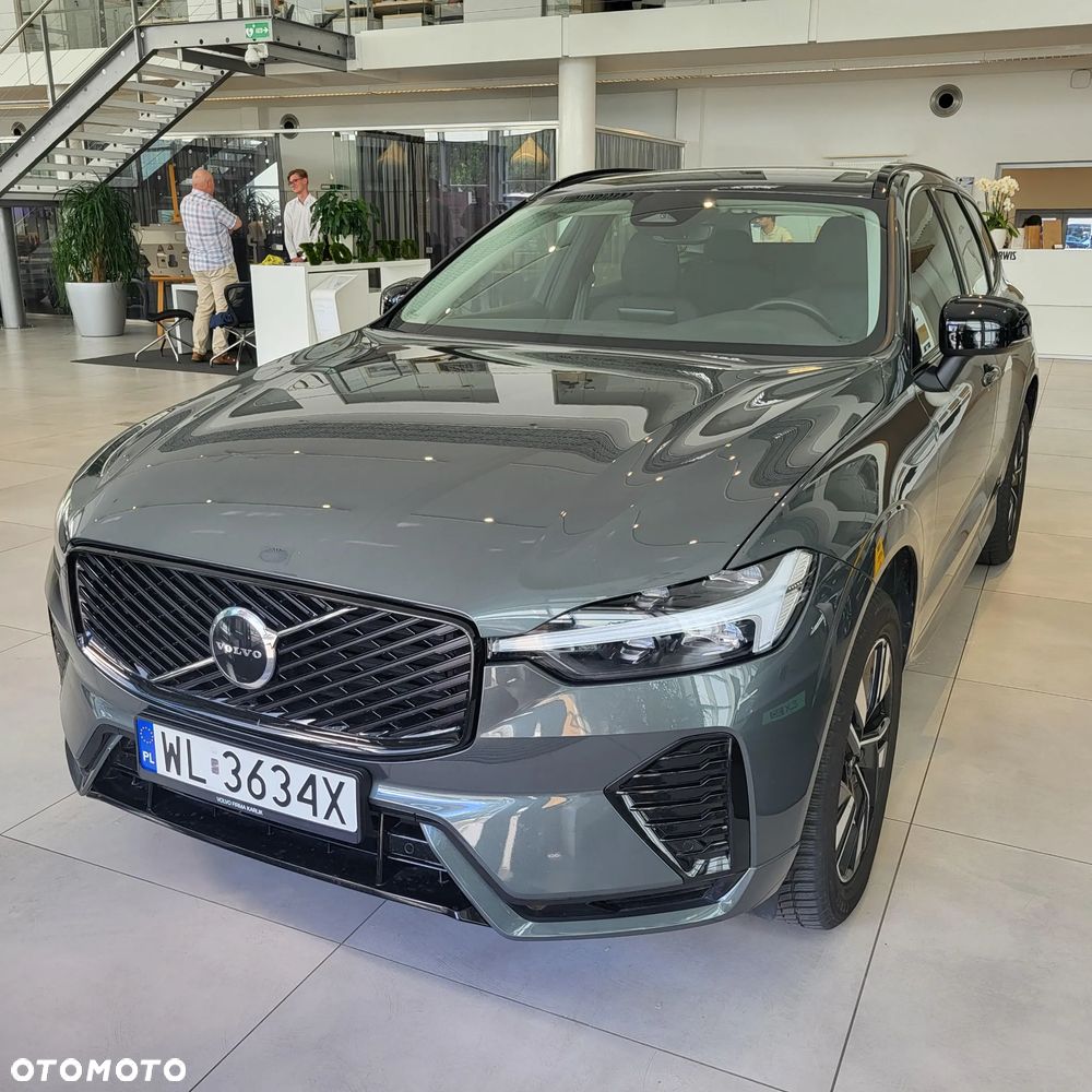 Volvo XC 60 B5 B AWD Plus Dark - 1