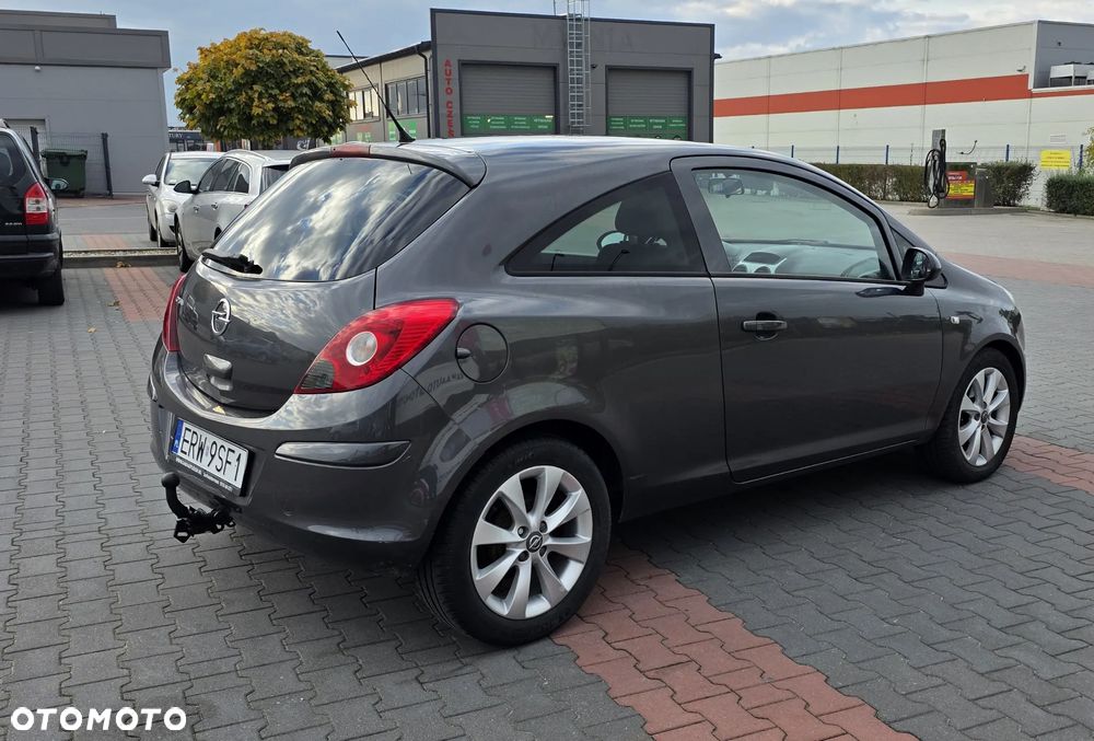 Opel Corsa 1.2 16V Enjoy - 4