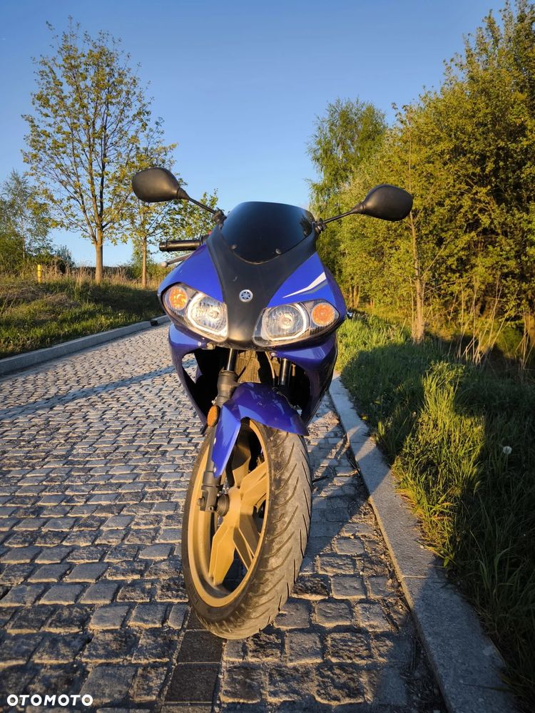 Yamaha TZR - 7