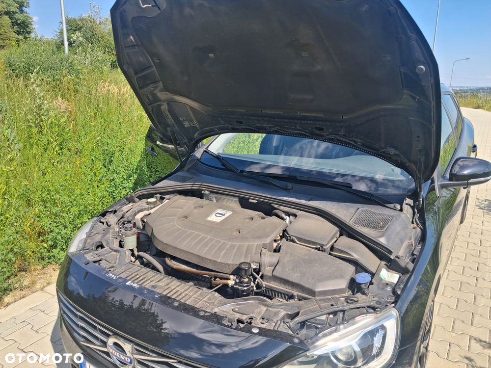 Volvo V60 D4 AWD Geartronic - 23