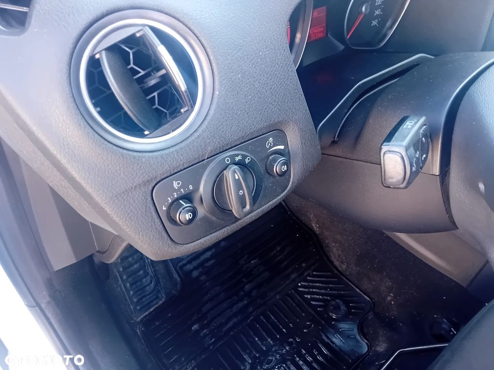 Ford Mondeo SW - 14