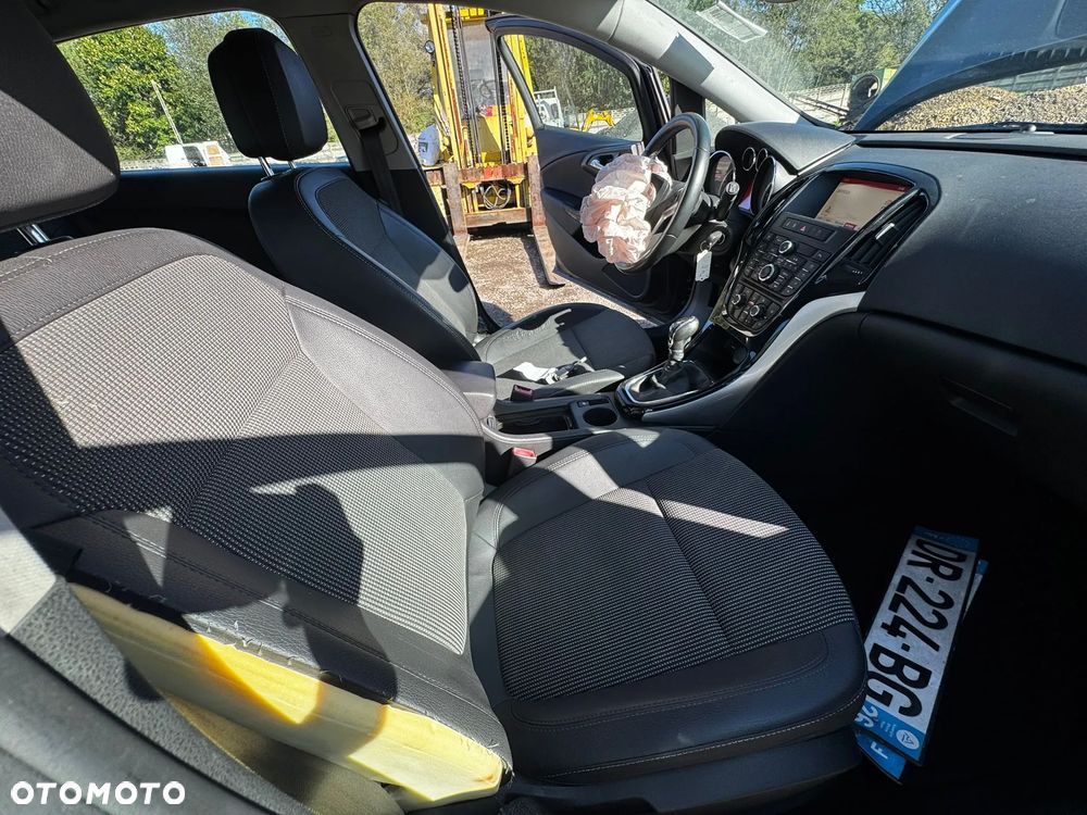 Opel Astra IV 1.6 CDTI Cosmo - 23