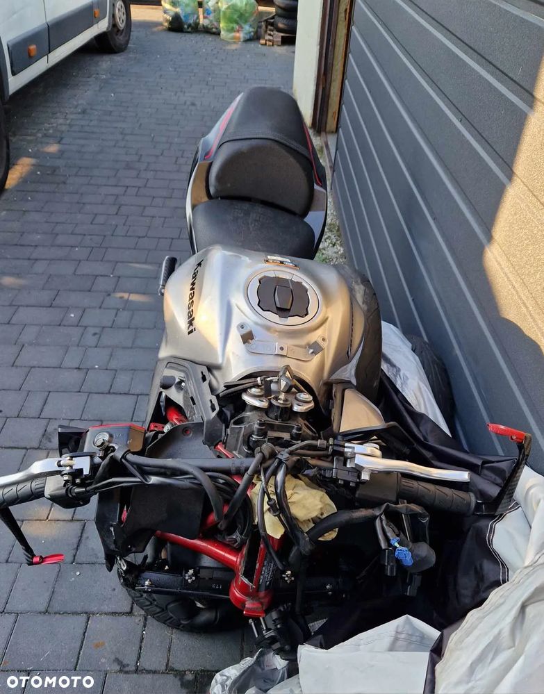 Silnik plastiki koło Kawasaki Z650 - 6