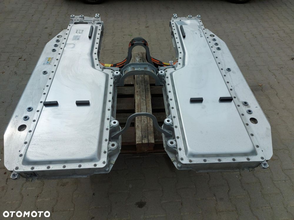 BMW 5 G60 530E x-drive Bateria akumulator 63,5Ah 347,5V 22.08kWh 8871478 - 2