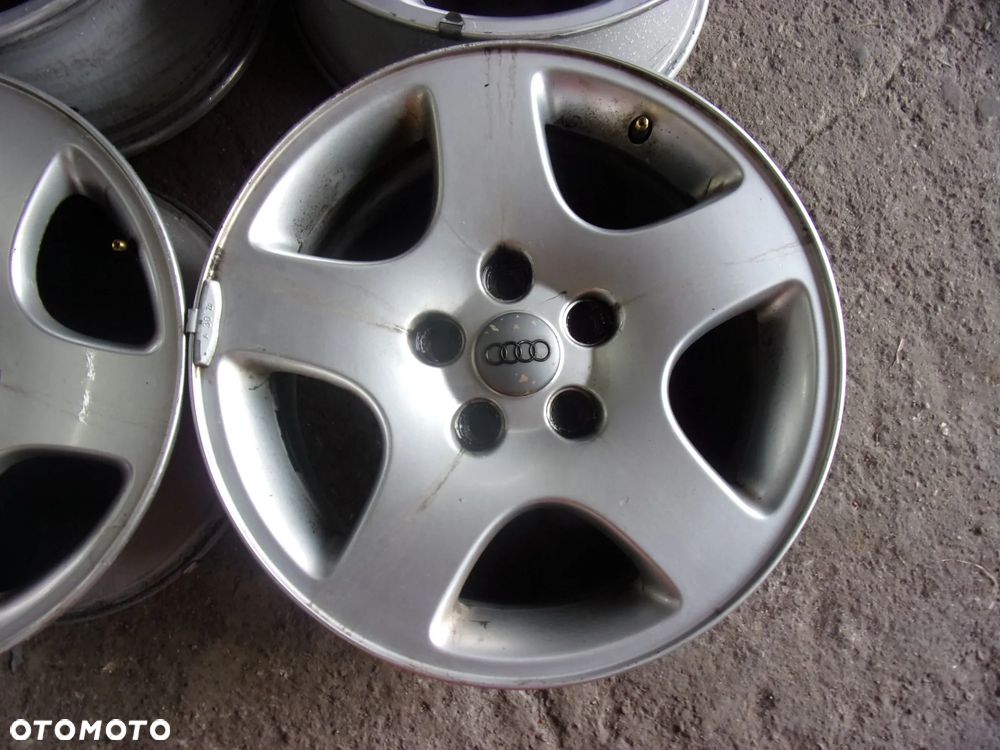 Alufelgi felga aluminiowa Audi 16" 5 x 112 7Jx16H2 ET45 - 5