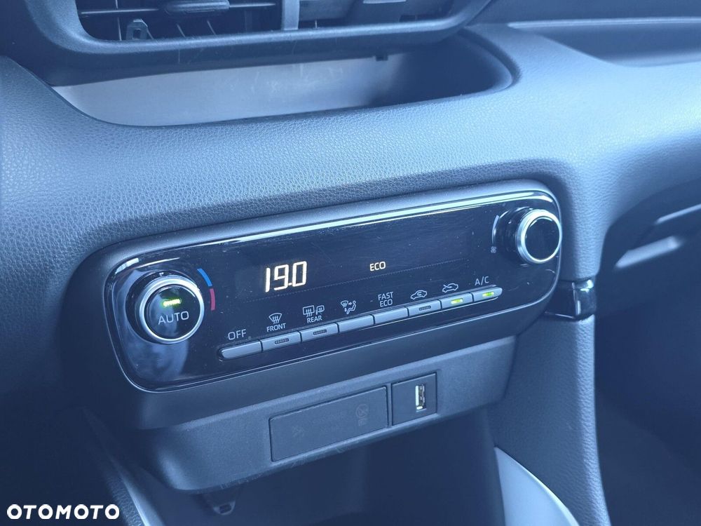 Toyota Yaris - 20