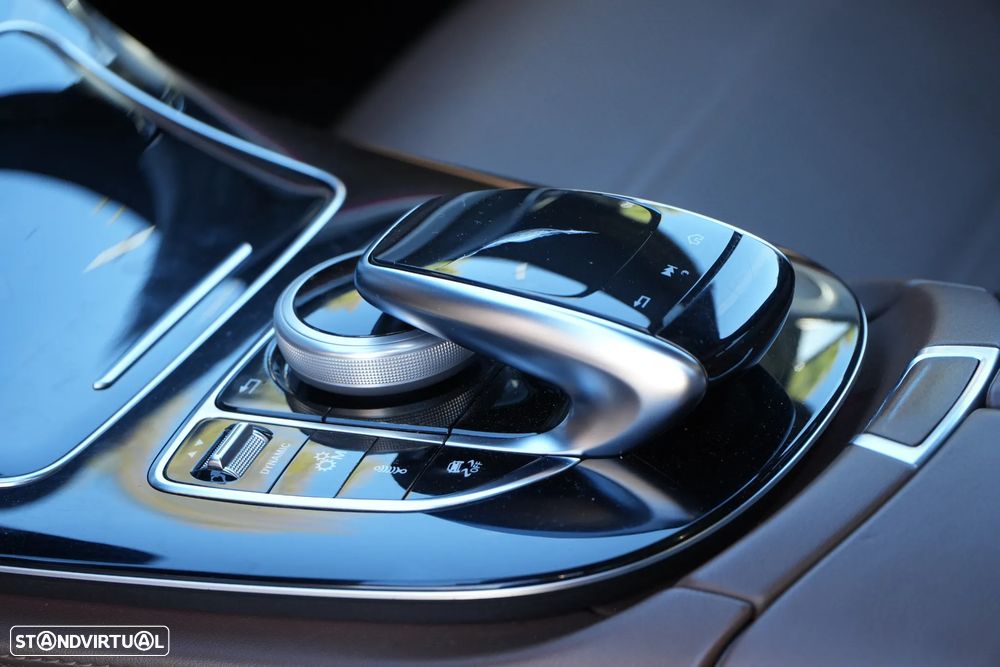 Mercedes-Benz E 53 AMG 4Matic+ - 23