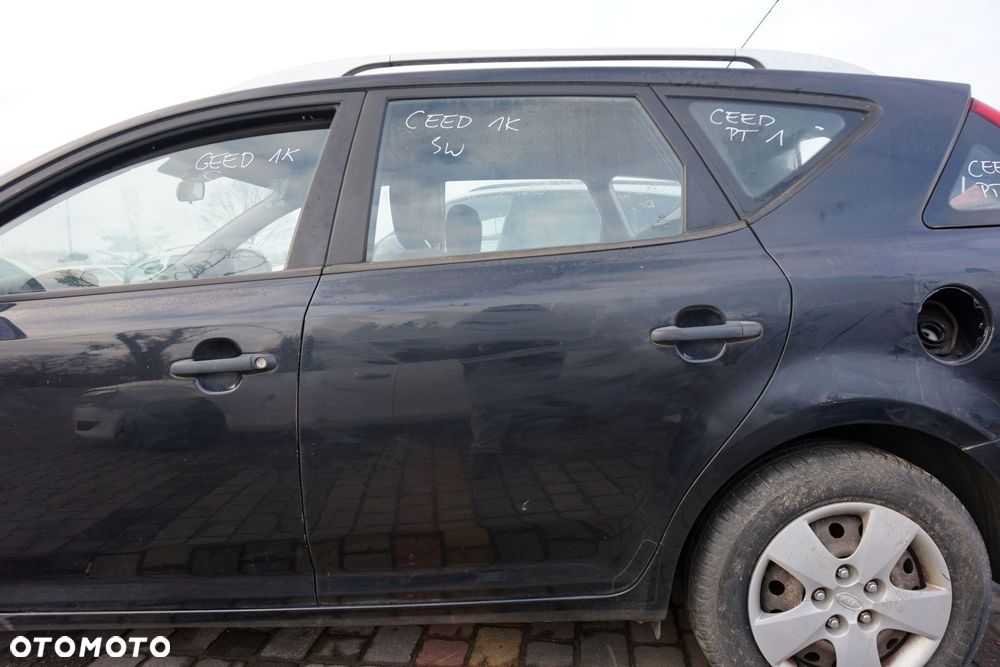 DRZWI TYLNE LEWE CEED I KOMBI 1K  CZARNY KIA 2006-2009 - 1