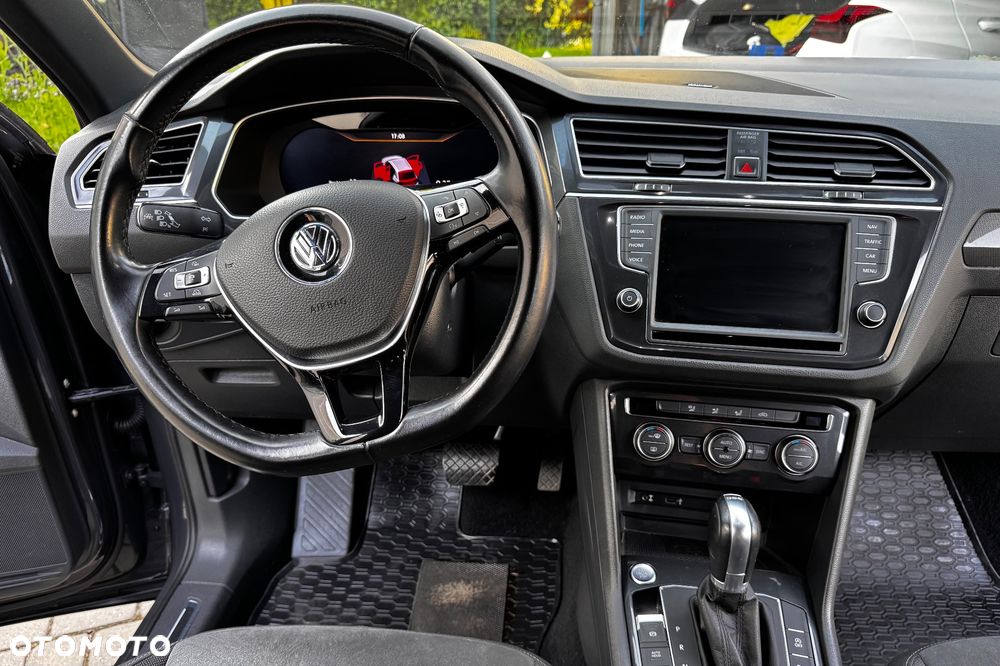 Volkswagen Tiguan - 21