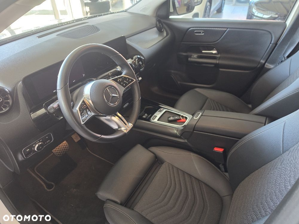 Mercedes-Benz GLA 200 Style - 7