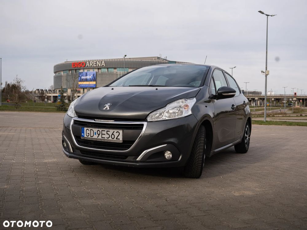 Peugeot 208 - 3