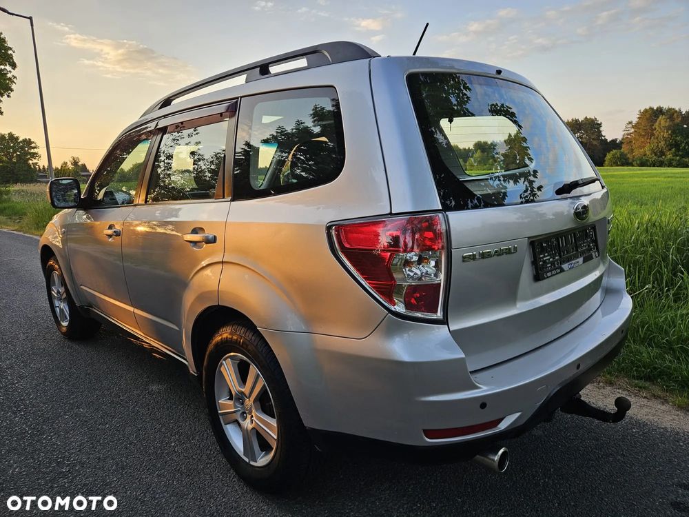 Subaru Forester 2.0 XA TRE - 4