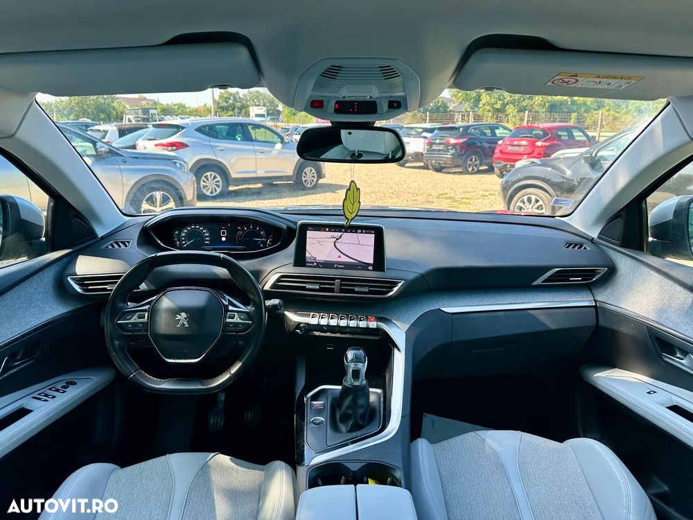 Peugeot 3008 - 8