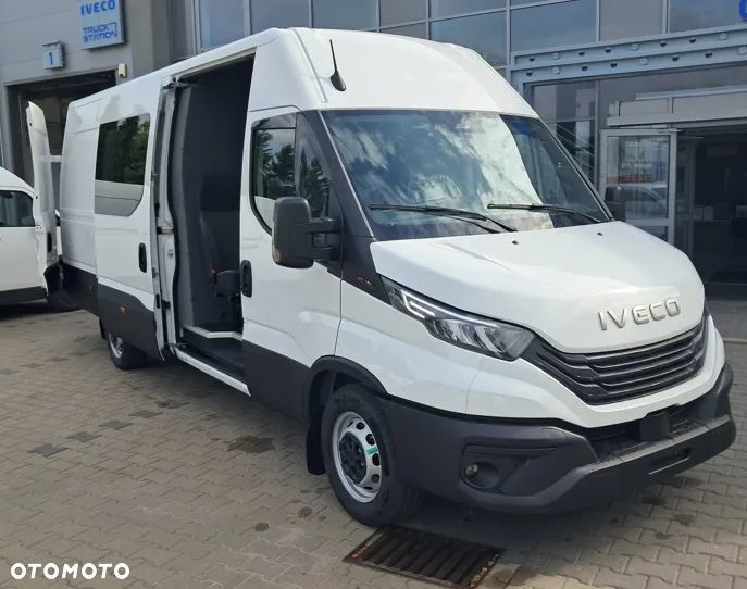Iveco Daily Brygadówka,7 osobowa - 8
