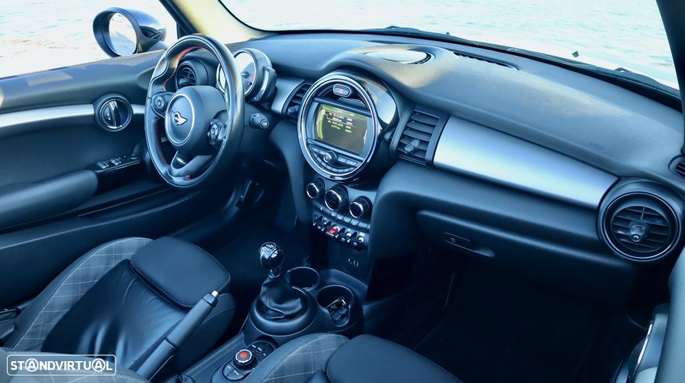 MINI Cabrio Cooper - 34