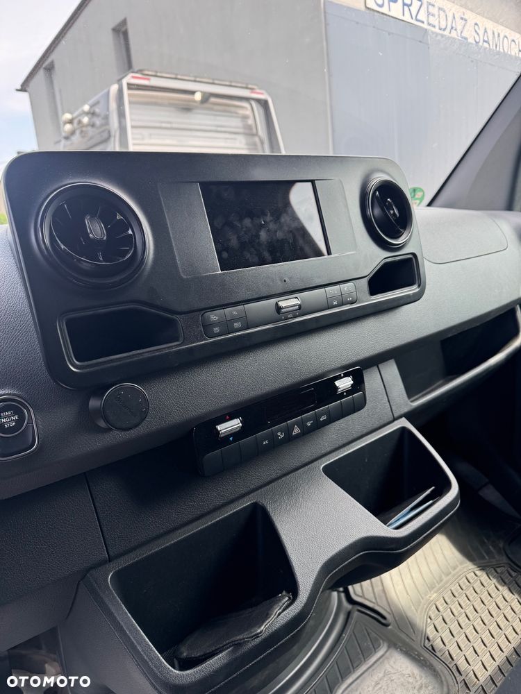 Mercedes-Benz Sprinter 319 max - 6
