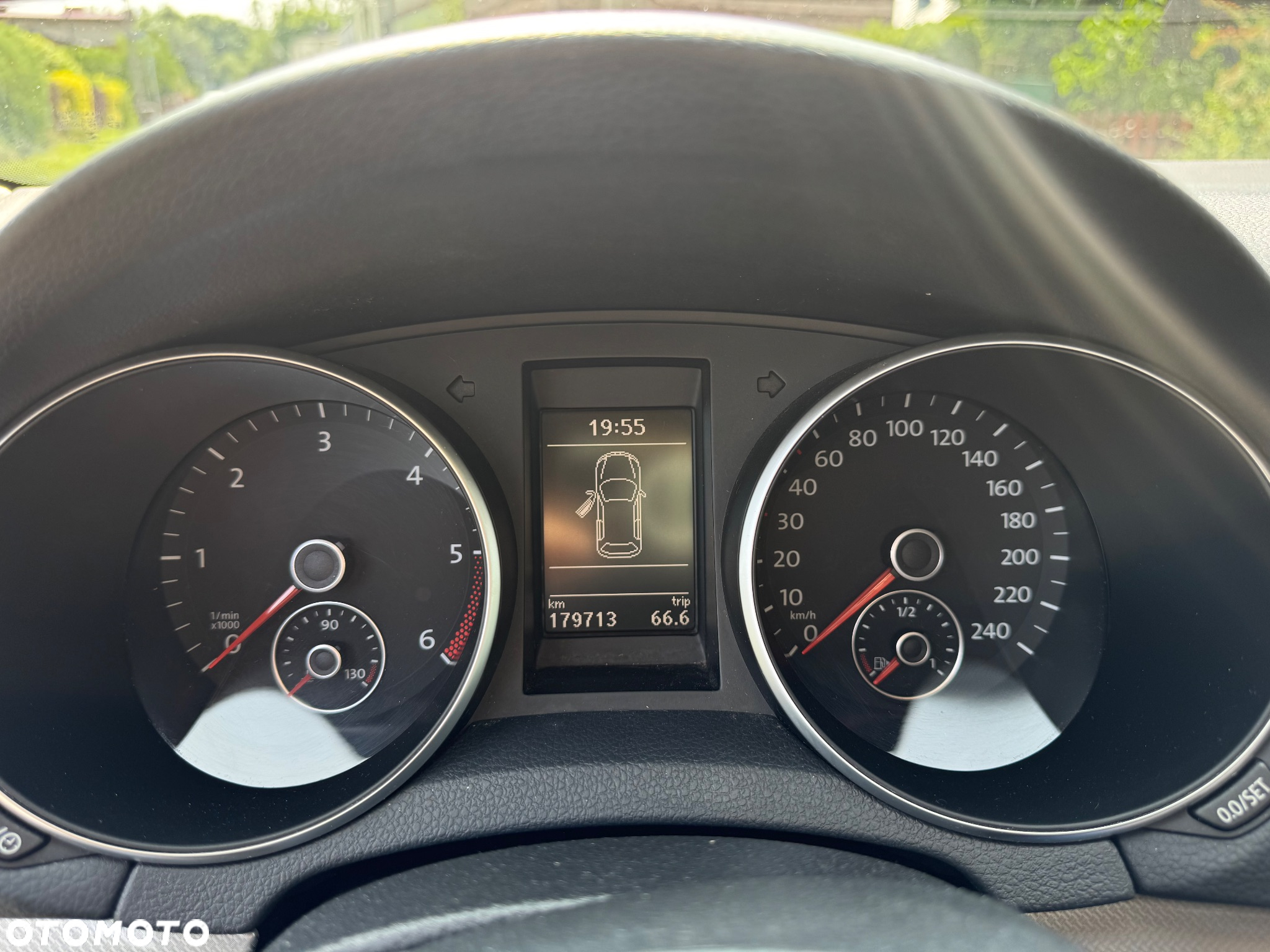 Volkswagen Golf 1.6 TDI DPF BlueMotion Technology MATCH - 20