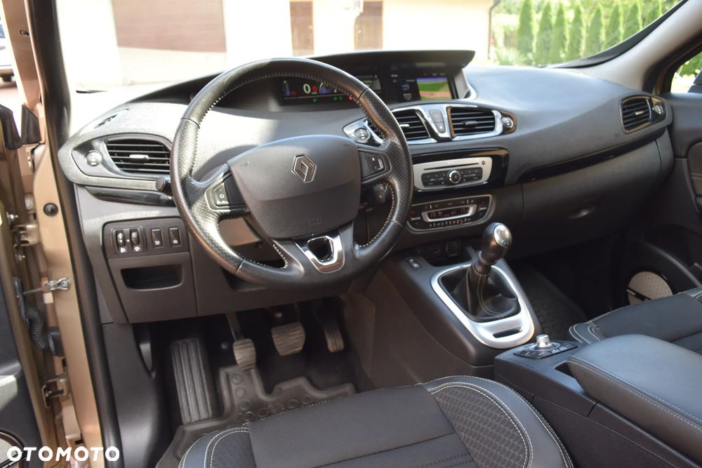 Renault Scenic Energy TCe 130 S&S Bose Edition - 15