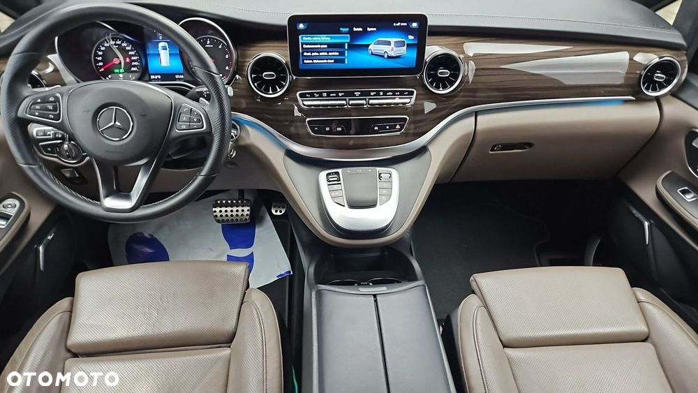 Mercedes-Benz Klasa V 300 d 4-Matic Exclusive 9G-Tronic (d³ugi) - 13