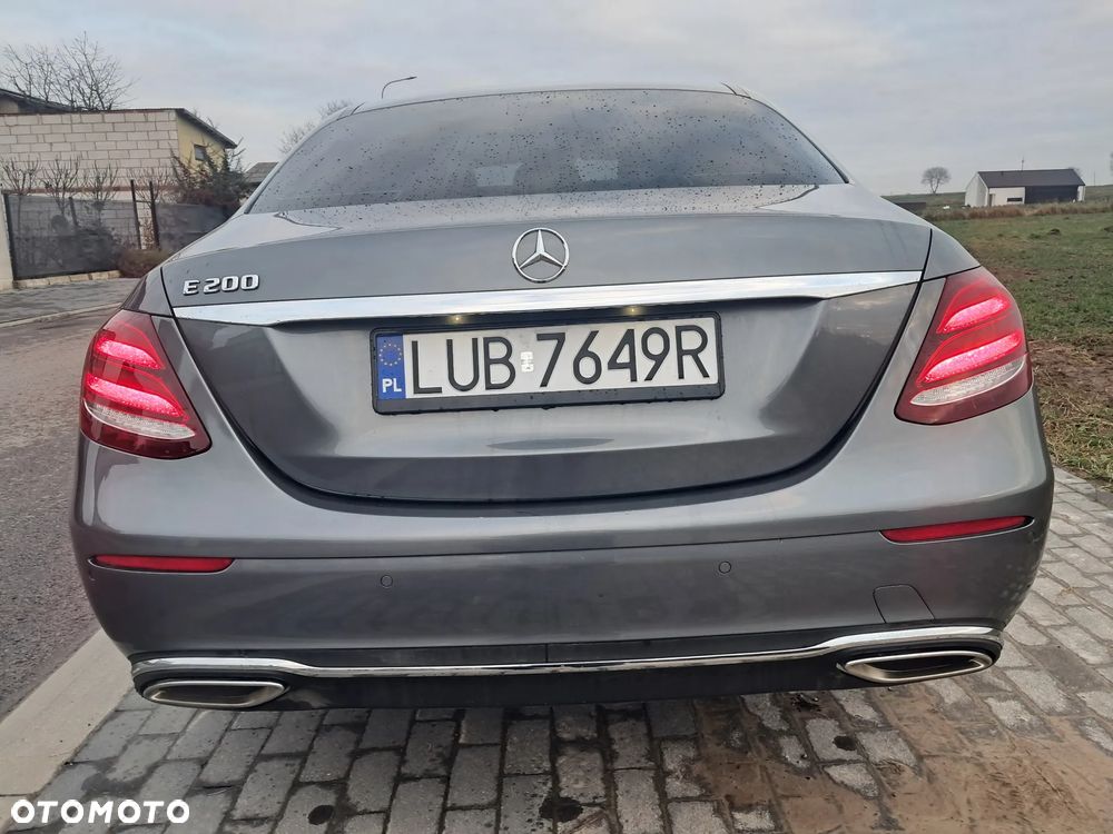 Mercedes-Benz Klasa E 200 9G-TRONIC - 10