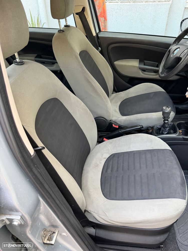 Fiat Grande Punto 1.2 Active 280 - 5