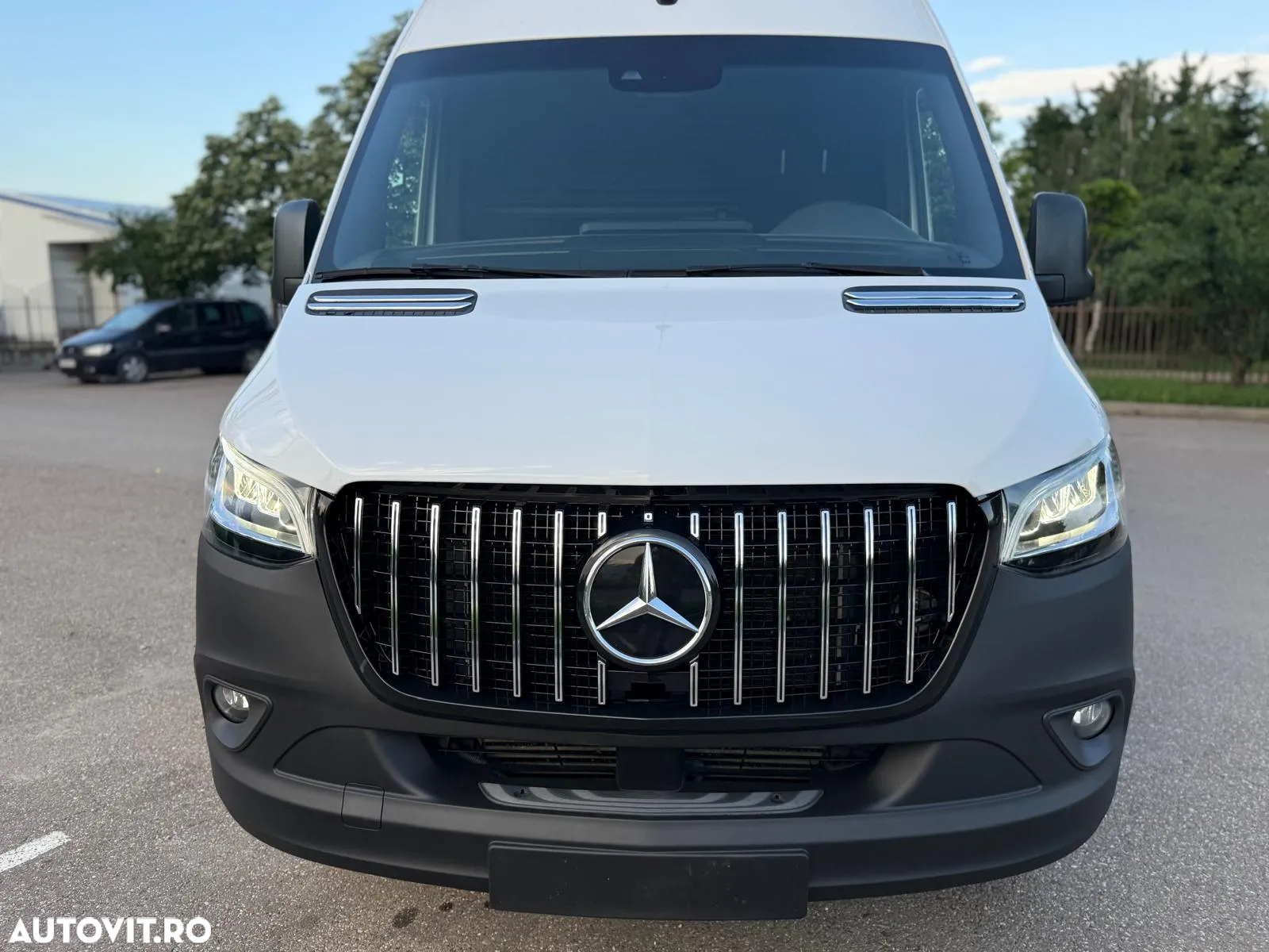Mercedes-Benz Sprinter - 22
