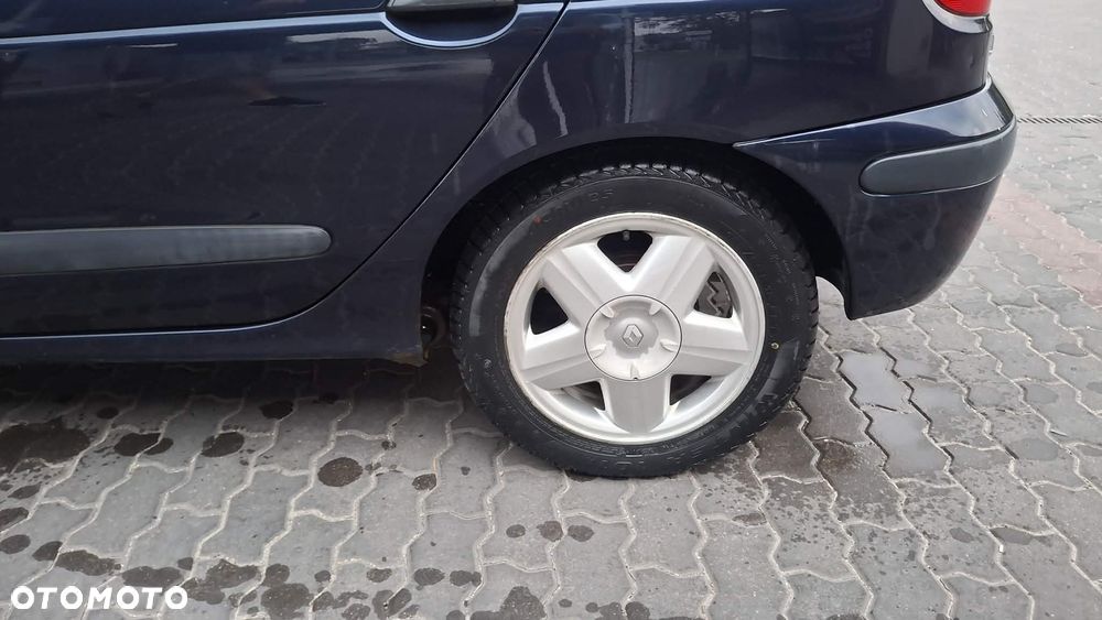 Renault Megane 1.6 - 4