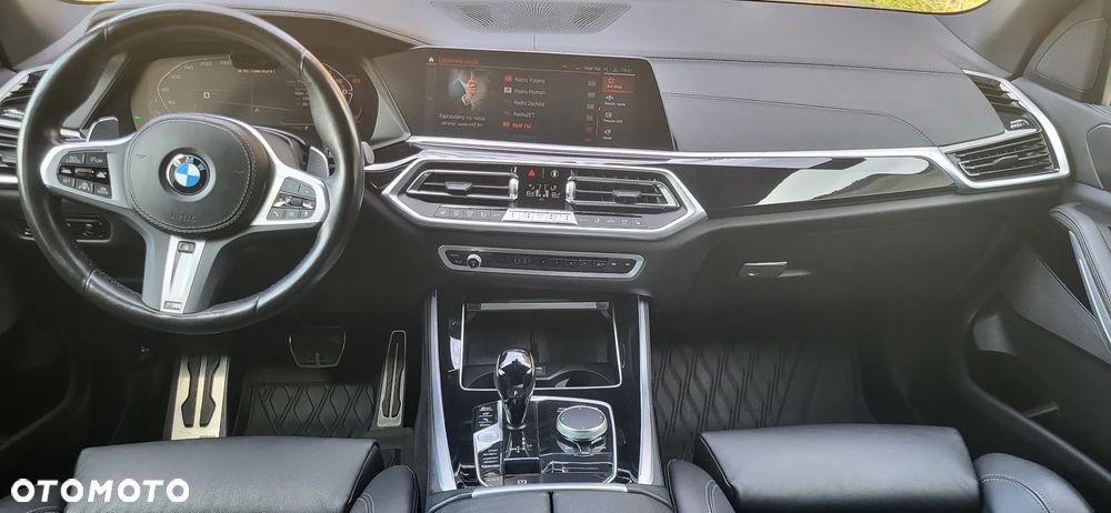 BMW X5 M M50i - 9