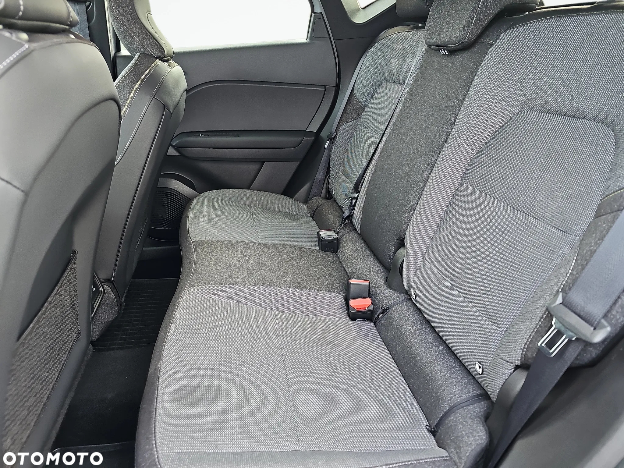 Renault Captur 1.0 TCe Techno - 13