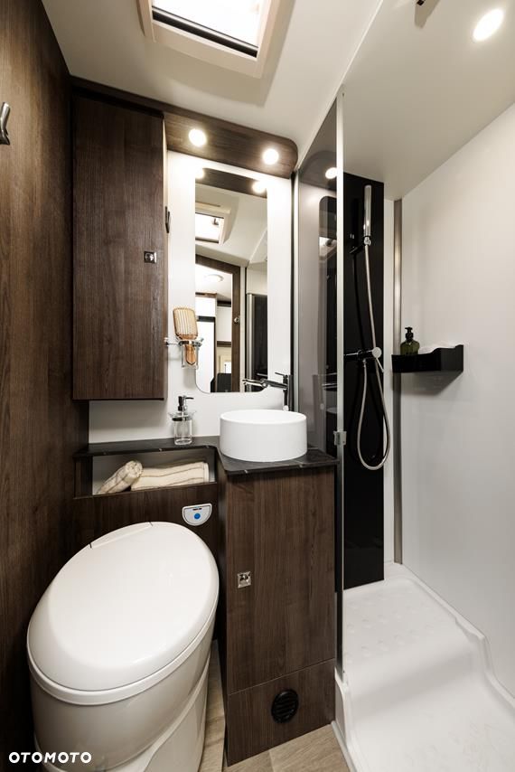 Benimar Tessoro 440UP - 15