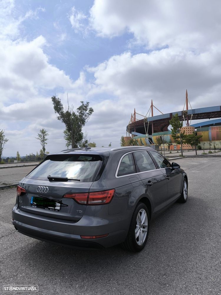 Audi A4 Avant 2.0 TDI S tronic - 20