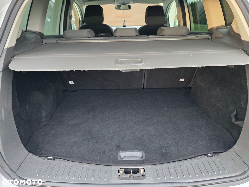 Ford Kuga 2.0 TDCi 2x4 Trend - 8