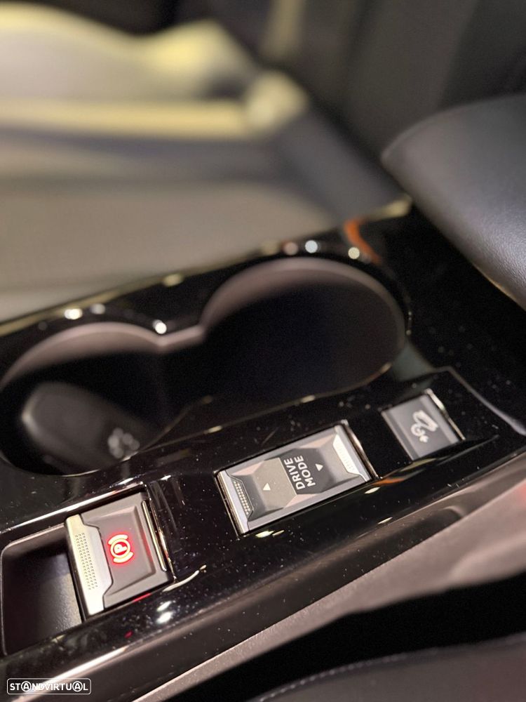 Peugeot 2008 1.2 PureTech GT Line - 26