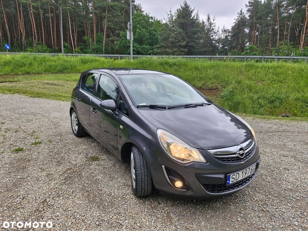 Opel Corsa 1.4 16V Cosmo - 4